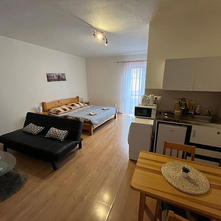 Apartman Centrum Banska Bystrica Luaran gambar