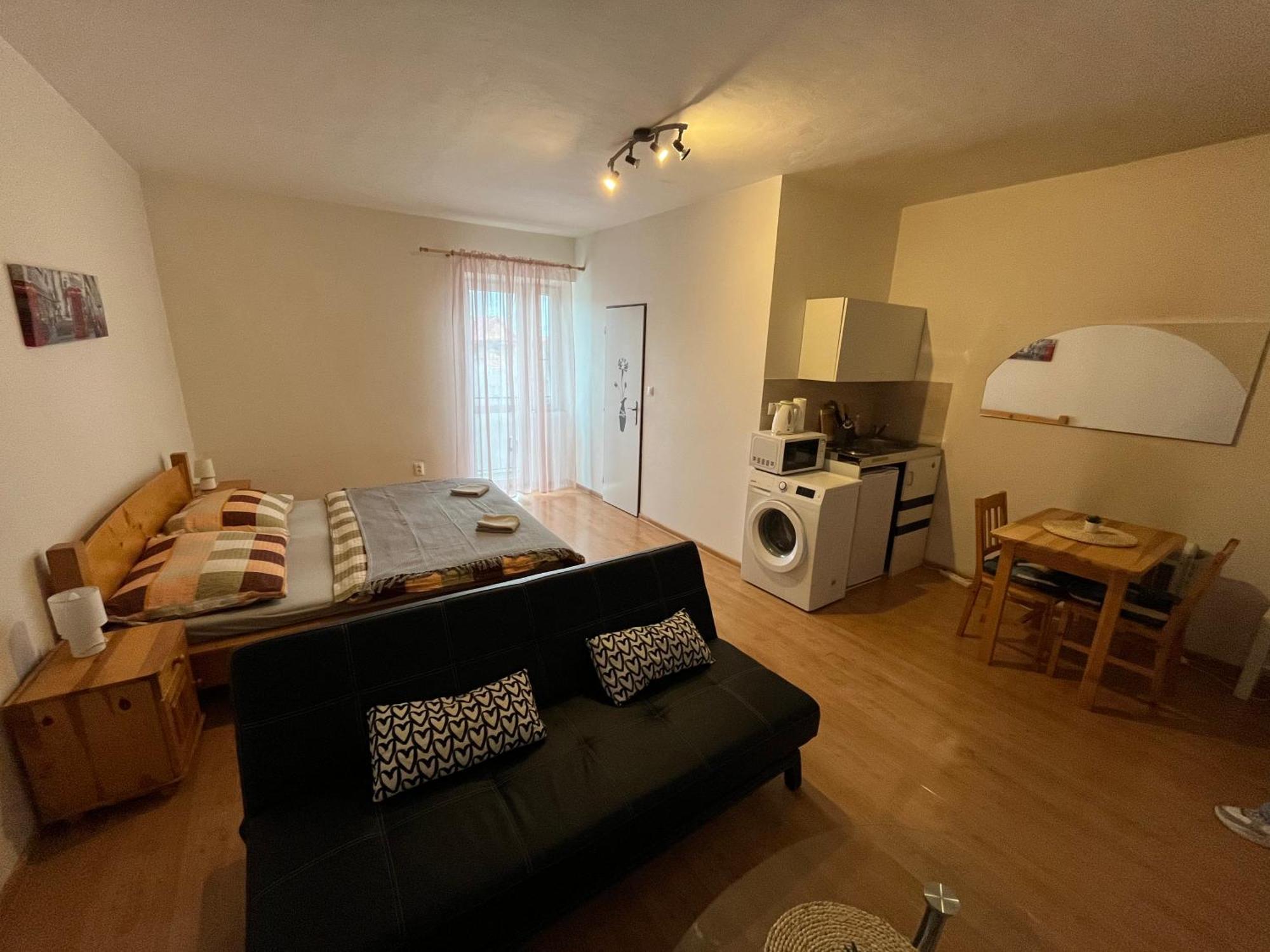 Apartman Centrum Banska Bystrica Luaran gambar