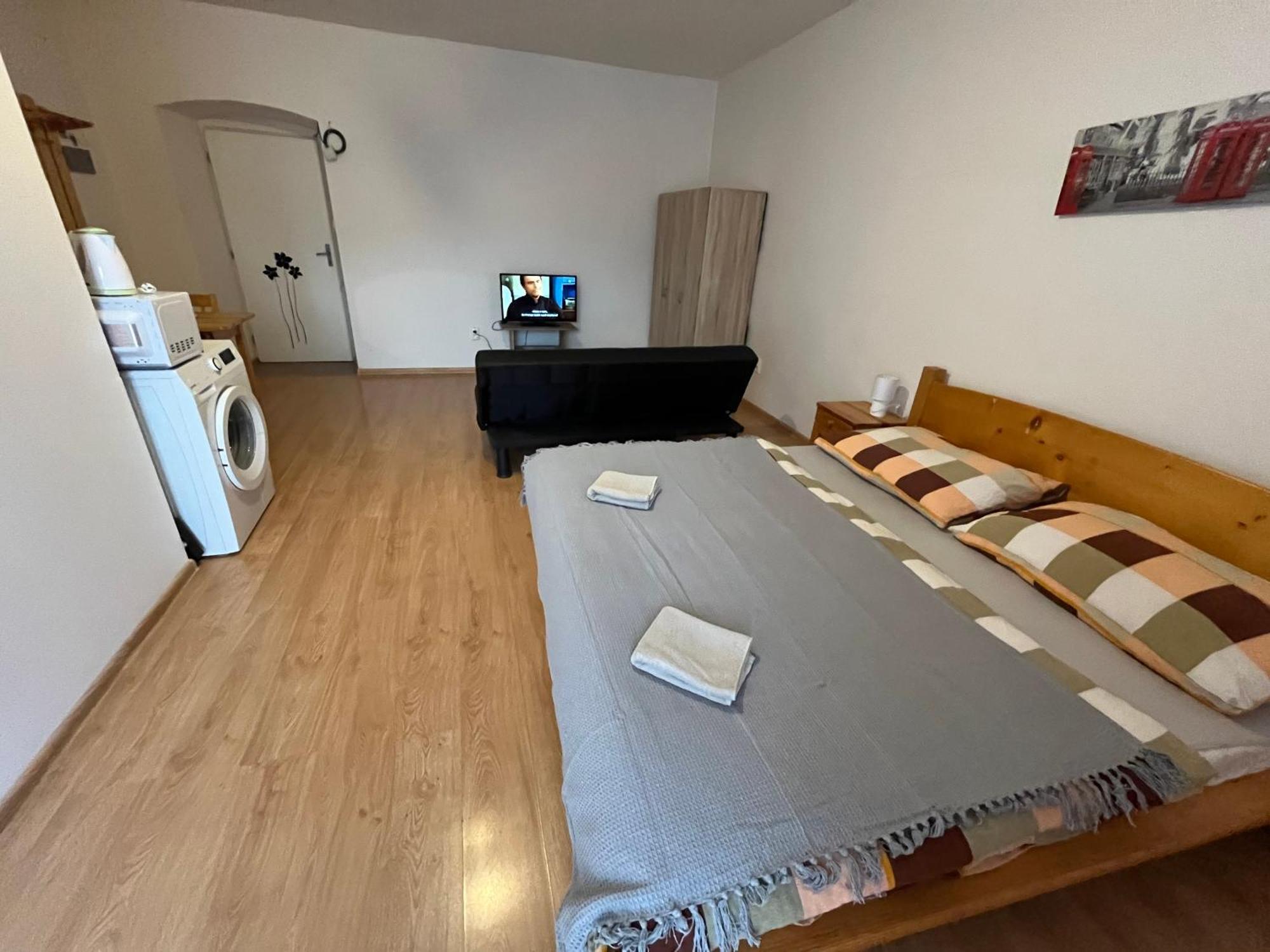Apartman Centrum Banska Bystrica Luaran gambar